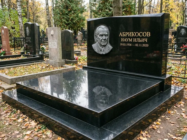 Памятник с барельефом — выполненная работа 37 в Москве