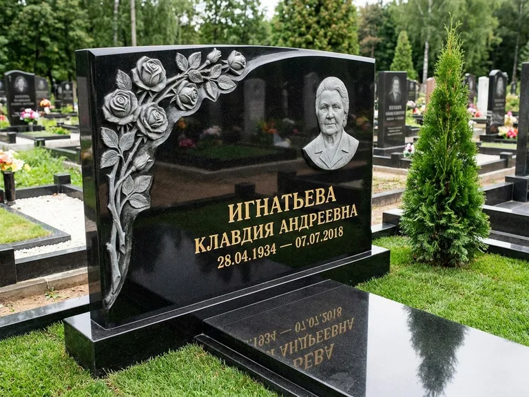 Памятник с барельефом — выполненная работа 45 в Москве