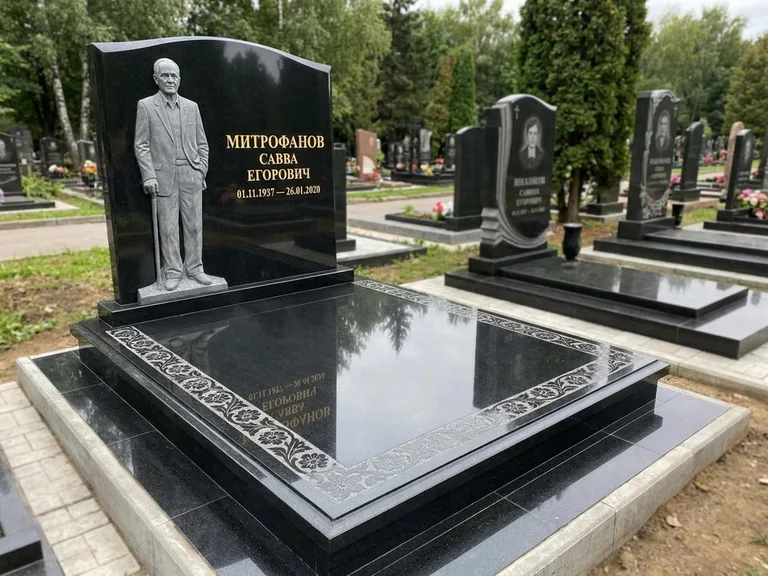 Памятник с барельефом — выполненная работа 48 в Москве