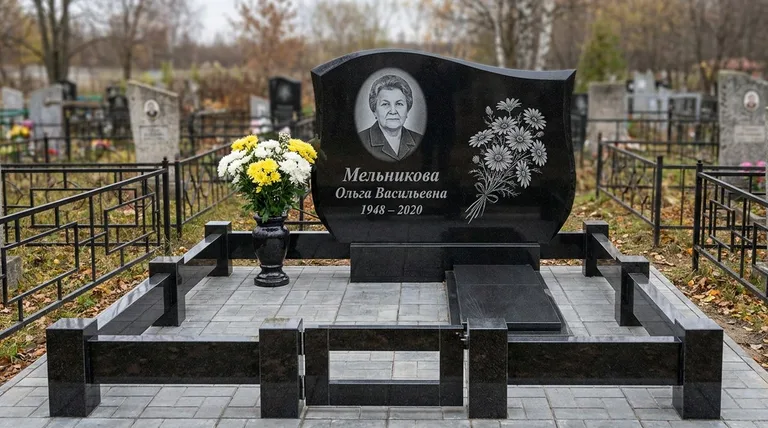 Памятник с гравировкой ромашек — выполненная работа «Мельникова» в Москве