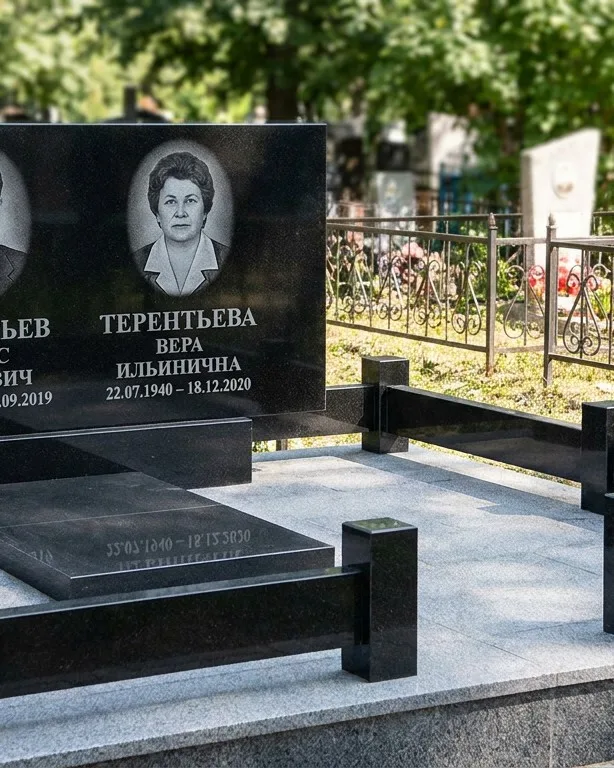 Премиум памятник под ключ с золочёной гравировкой в Москве