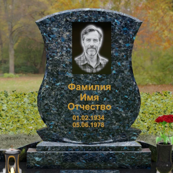 Гранитное надгробие с фигурными столбиками и мощением, гранит Блю Перл